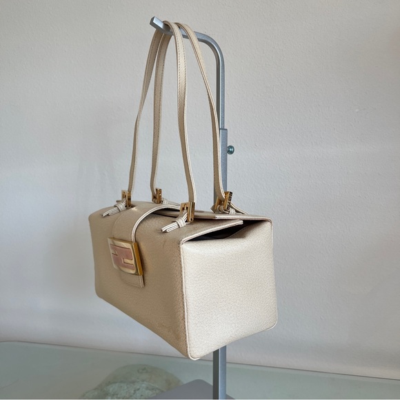 RARE Vintage FENDI Box Baguette Shoulder Bag / FENDI Baguette Bag - Picture 5 of 14